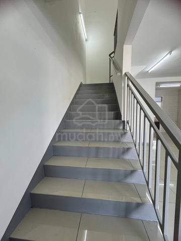 Sapphire Hills @ 22x70 Pulai Jaya 4Bed 3Bath 4