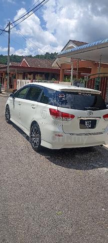 2011 Toyota WISH 1.8 X (A) - 2