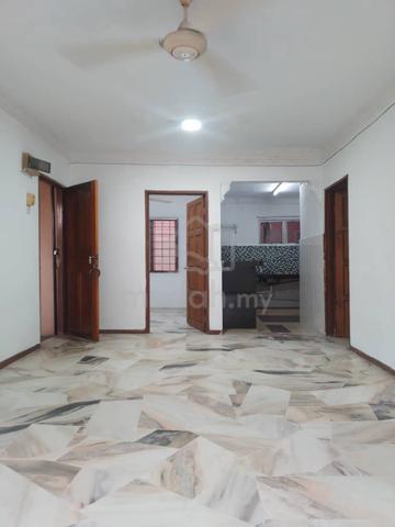 Flat PKNS Seksyen 7 Shah Alam 1