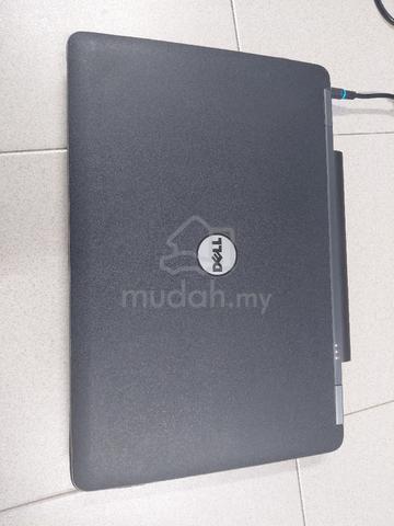 Dell latitude E6540 - photo 2 of 5
