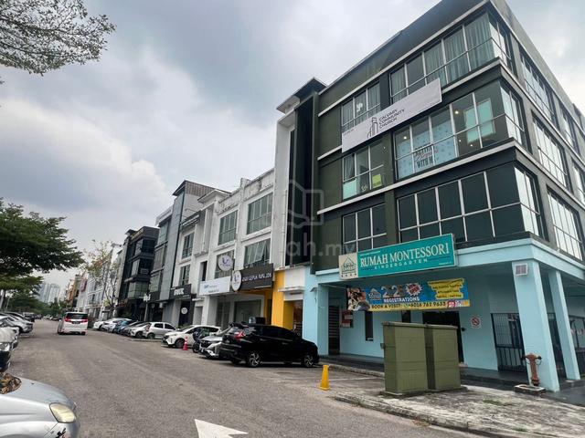 For Rent / Permas Jaya / 3 Storey Endlot Shop / Jalan Permas 1 / Jb 1