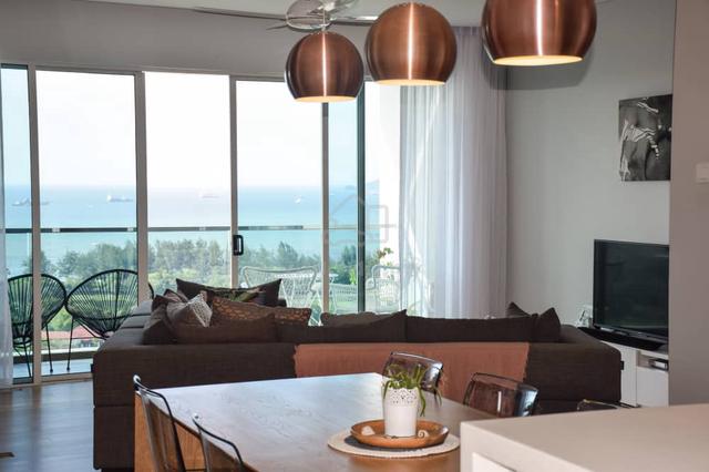 The Bay Residences 1