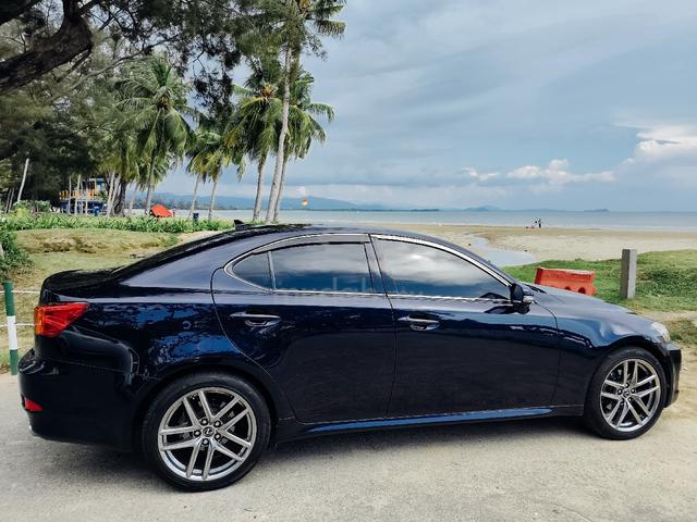 2009 Lexus IS250 2.5 GSE20R-AETLHW FACELIFT (A) - 3