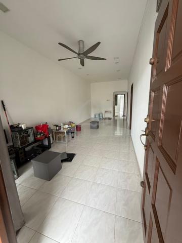 For Rent Single Storey Jalan Indah xx, Taman Bukit indah 1
