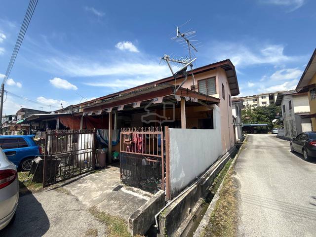 MURAH DOUBLE STOREY ENDLOT Taman SrI Jelok KAJANG 1
