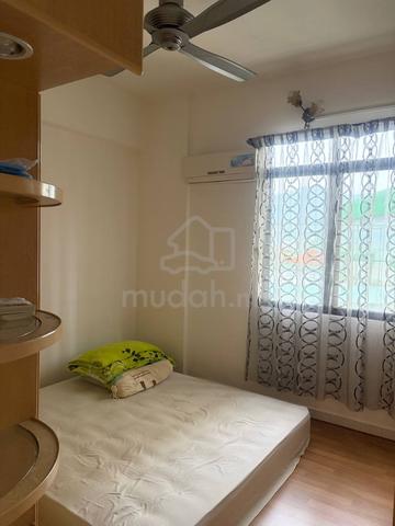 Single Room with Shared Bathroom 1