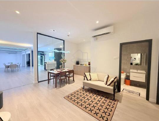 Fully Furnished Property — High ROI Potential! 1