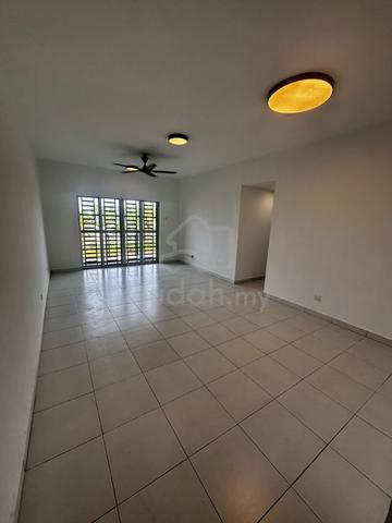 M Condominium @ Larkin 1