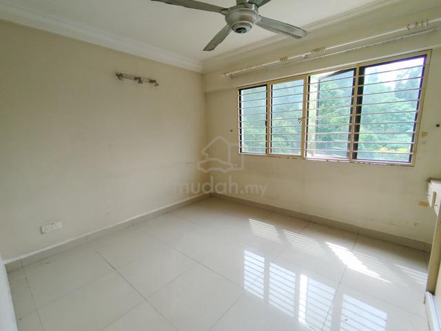 Putra Villa 5
