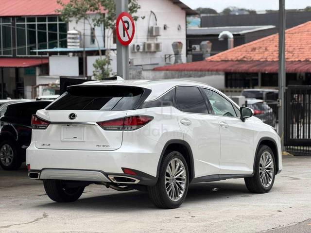 Panroof White Interior✨2021 Lexus RX300 LUXURY ✨ - 4
