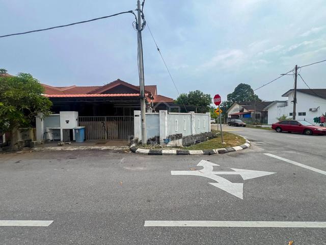 CORNER LOT Single Storey Terrace Jalan Nipah Taman Dato Hormat, Teluk 1