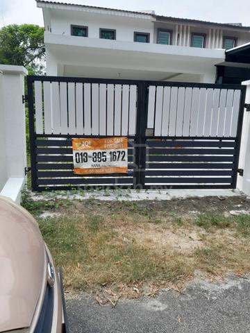 Rumah Teres 2 Tingkat di Bandar Rinching, Seminyah 1