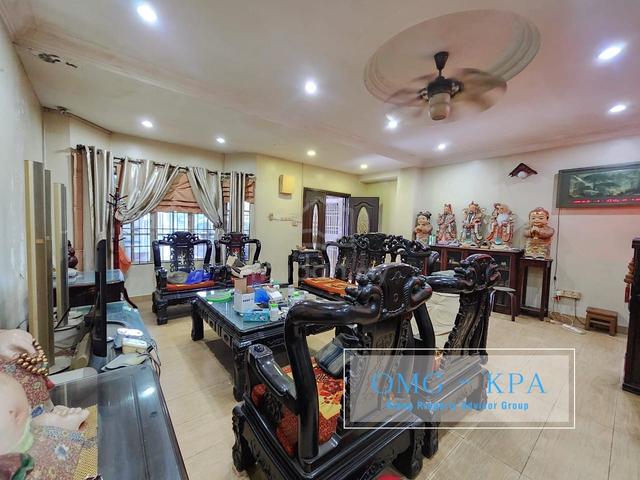 Bandar Puteri Klang  Double Storey Endlot Unit For Sale 1