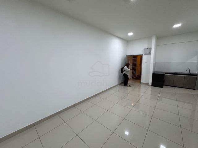 Zeta Deskye Residence 1