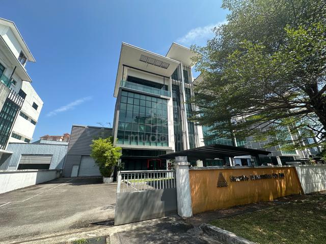 Private Office /Health and Beauty Show Room For Rent 1