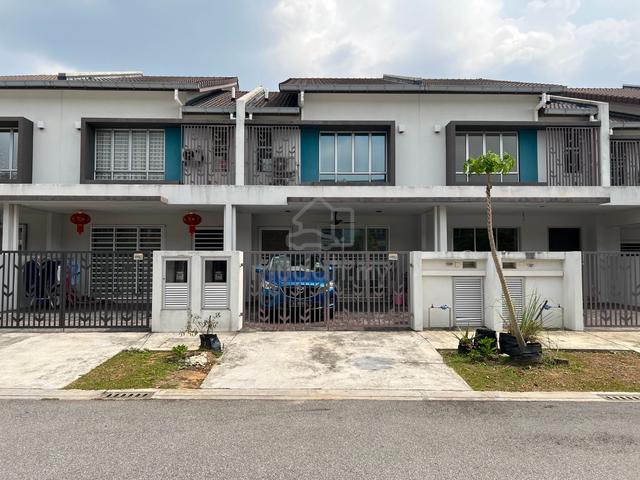 Double storey terrace fully furnished at Bandar Serenia, Sepang 1
