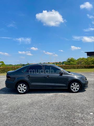 2017 Volkswagen VENTO 1.6 COMFORTLINE (A) - 2