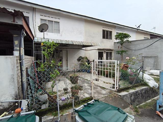 Teres dua tingkat Taman Krubong Jaya Melaka 1