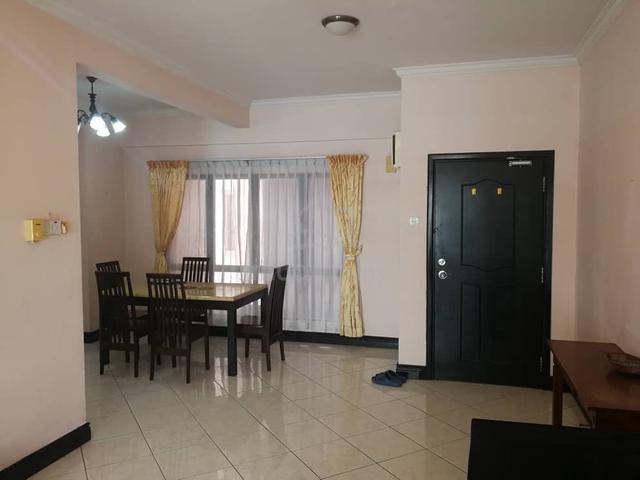 Marina Court 1