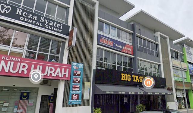 Freehold Fully Tenanted 3-Storey Shoplot Bandar Puteri Bangi For Sale 1