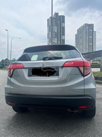 2017 Honda HR-V 1.8 V 1OWNER FULL SERVICE HONDA - 4