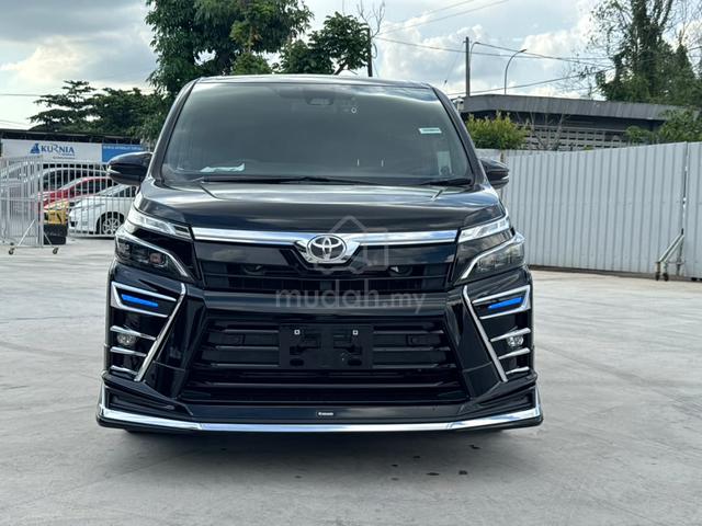 2022 Toyota VOXY 2.0 ZS KIRAMEKI III 2PD 7STR 34K - 2