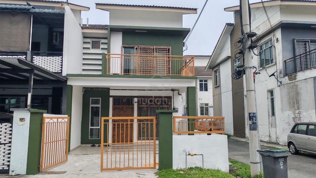 ( Senai) Scientex Jaya‼️Double Storey ( Endlot) Cat Baru🌟 1
