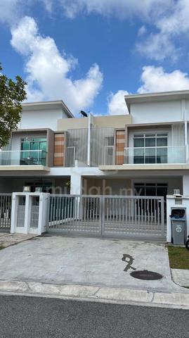 Room At Aspira Lake Home For Rent 1
