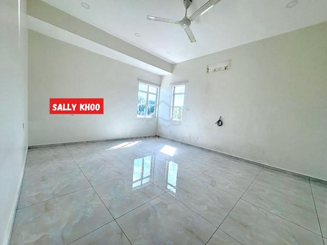 3 Storey Bungalow with Lift |Suitable for Kindergarten / Nursing Home 1