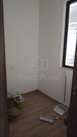 Room for rent 1