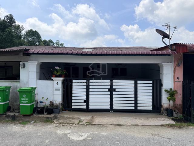 Teres Setingkat Taman Tunas Mahkota Permai (FULLY RENOVATED) 1