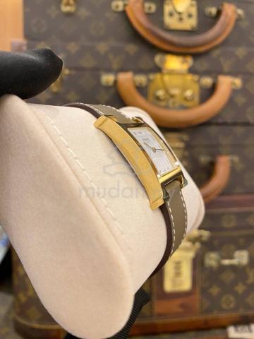 Carousel Image