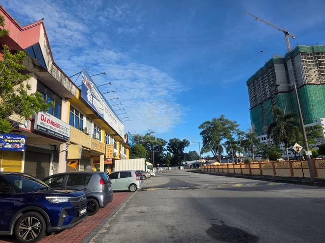 Alma Taman Aman Jaya Ground Floor Shoplot For Rent 1