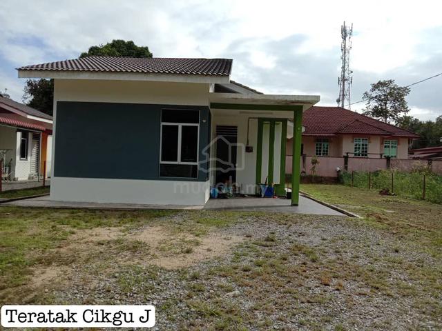Rumah banglo tanah merah untuk disewa 1