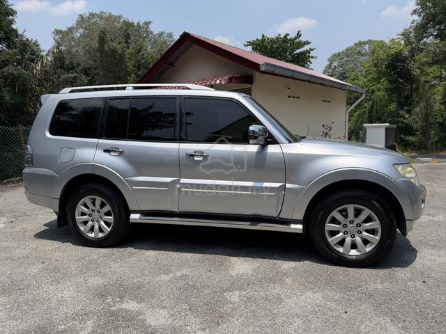 2011 Mitsubishi PAJERO 3.8 EXCEED V97WLYPYR8 (A) - 1
