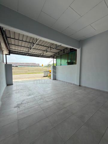Batu Pahat, Puteri Jaya, 2 Storey 3Bed (Unblock) Full Loan Nearby Aeon 1