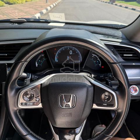 2018 Honda CIVIC 1.5 TC-PREMIUM (A) - 4