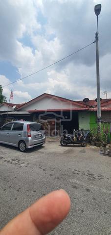 EXTENDED š„ FACING OPEN Taman Gadong Indah Single Storey Terrace 1