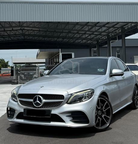 2018 Mercedes Benz C300 4MATIC 2.0 (A) - 1