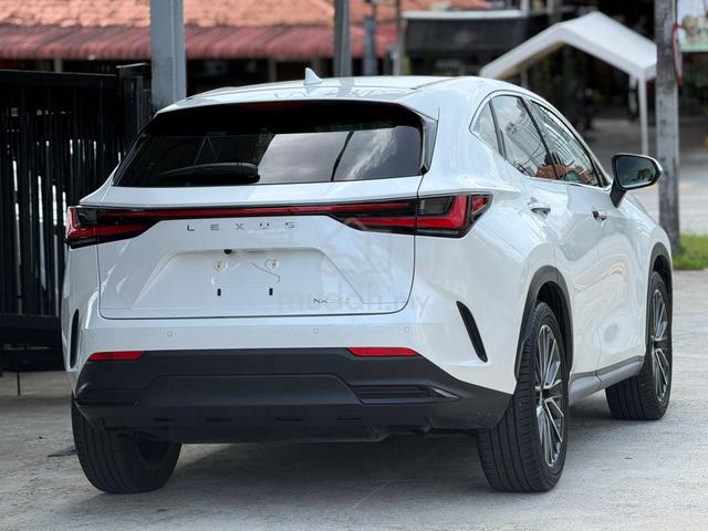 2023 Lexus NX 250 2.5 VERSION L SROF 4CAM 34K KM - 2