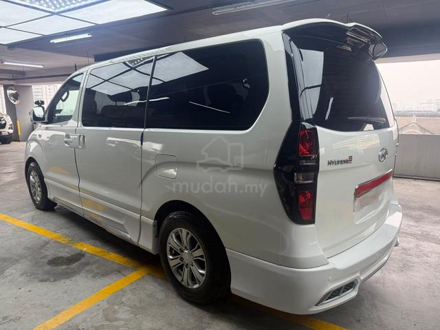 2017 Hyundai GRAND STAREX 2.5 Facelift 15kM Only ! - 4