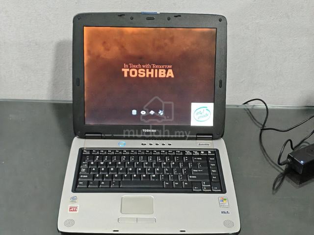 Toshiba Satellite A60 vintage year 2004 laptop - photo 2 of 6