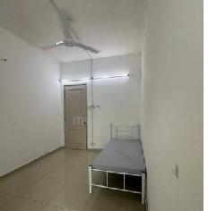middle room 1