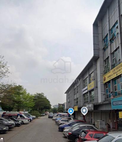 3 storey shoplot intermediate Taman Perindustrian UEP Subang Jaya 1