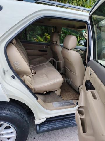 2012 Toyota FORTUNER 2.7 V FACELIFT (A) - 5