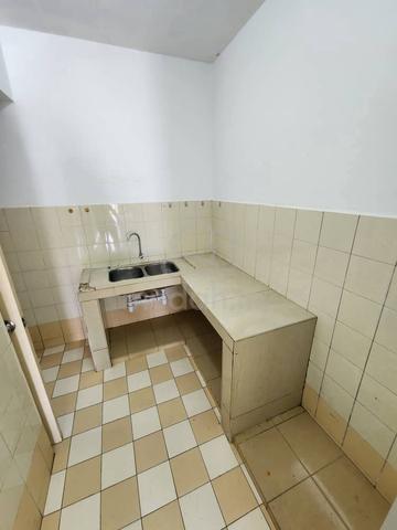 Sri Gotong Apartment 3