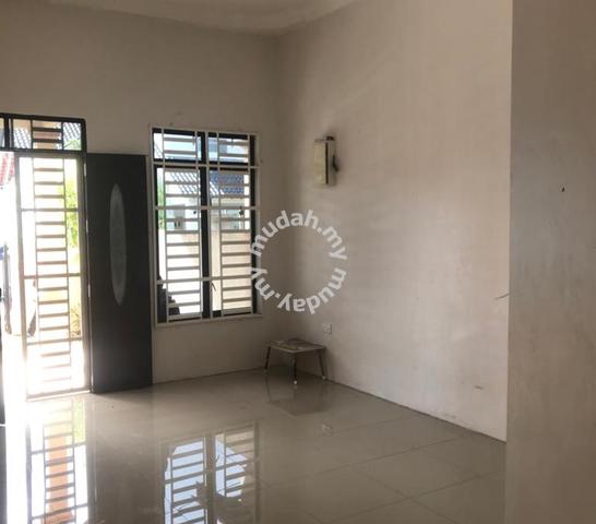 [Dekat Politeknik] Rumah Semi D, Kg Baru Batu 7, Dungun 4