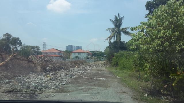 SALE – 1 ACRE RESIDENTIAL LAND IN PUCHONG for only RM1.3 MILLIO 1