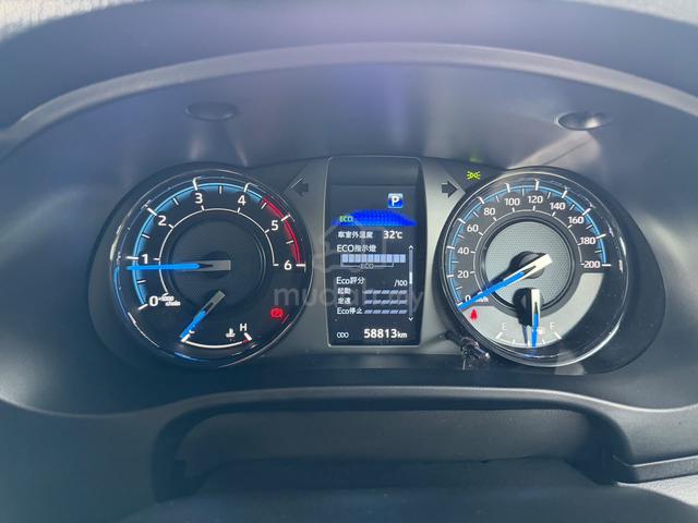 2022 Toyota HILUX 2.8 ROGUE (A) - 4