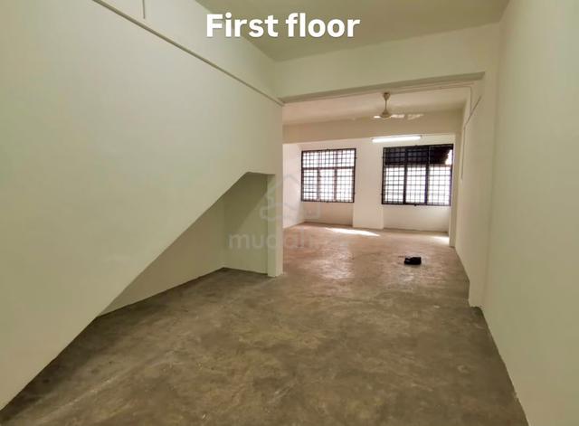 3 Storey shoplot Jalan Besar, Kepong, Kuala Lumpur 1